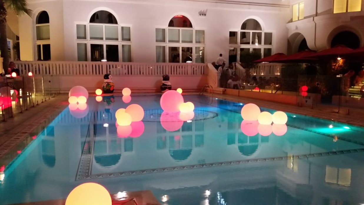 Sphère Lumineuse Flottante